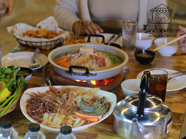 Opinii despre ริมน้ำ หมูกระทะ โคราช Rimnam Mugrata Korat în เมือง - การบริการอาหารและที่พัก