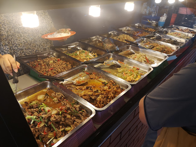 Opinii despre แม่เสียนข้าวแกงสุ1000 în อำเภอบางบัวทอง - การบริการอาหารและที่พัก