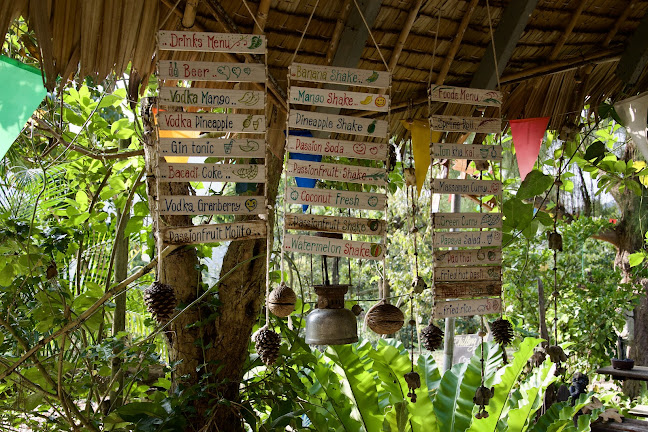 Mr. Dee Chilling Hill Bar