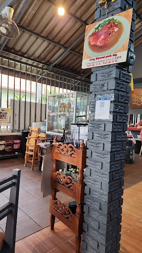 Opinii despre Tom Yum Restaurant în อำเภอเมืองภูเก็ต - การบริการอาหารและที่พัก