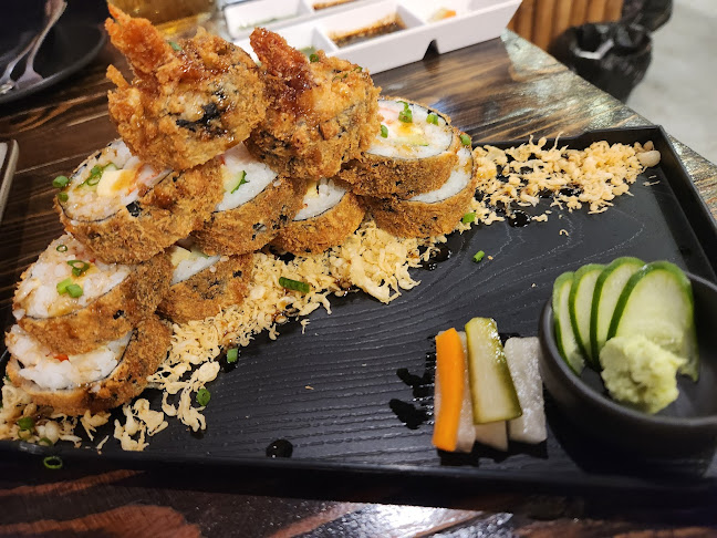 มหาเทพ ซิตี้ปาร์ก - การบริการอาหารและที่พัก