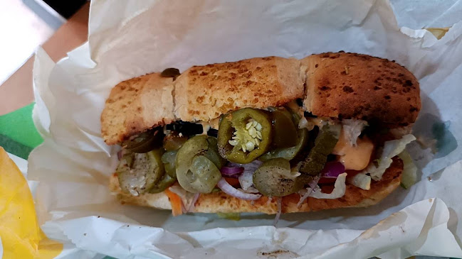 Opinii despre Subway Pathong Beach în อำเภอกะทู้ - การบริการอาหารและที่พัก