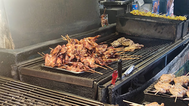 ไต๋กิ๊ก เมี่ยงปลาเผา - การบริการอาหารและที่พัก