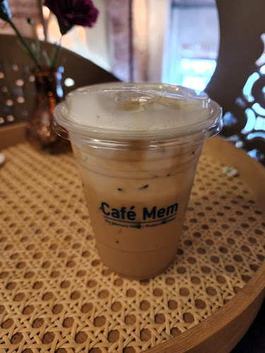 Café Mem (คาเฟ่ เมม) - เมือง