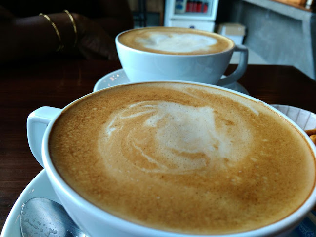 Opinii despre Moscafe Plum Condo în อำเภอศรีราชา - การบริการอาหารและที่พัก