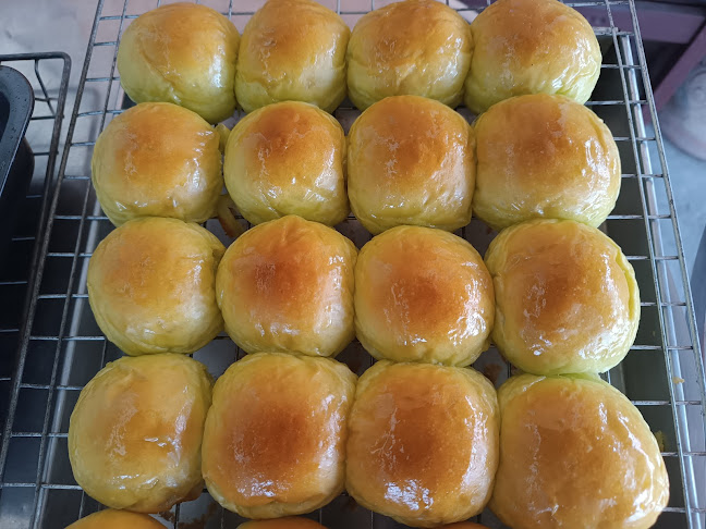 ขนมนุชเบเกอรี่และอาหารตามสั่ง