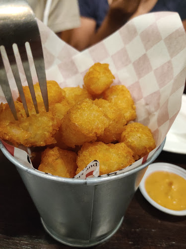 JIM's Burgers & Beers - Pakkred