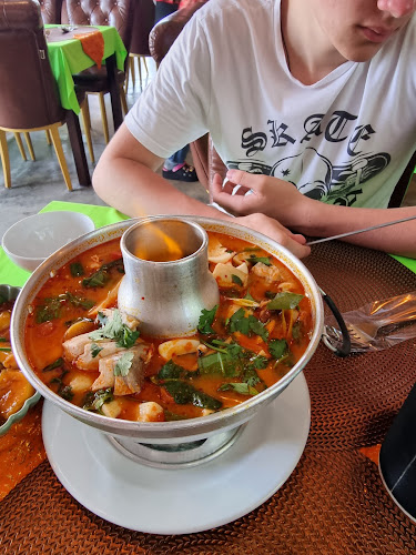 Opinii despre Phuket Restaurant în เมือง - การบริการอาหารและที่พัก