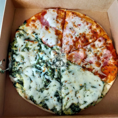 Comentarii opinii despre Mr.SAN PIZZA & พิซซ่าลุงซาน สาขาภูเก็ต