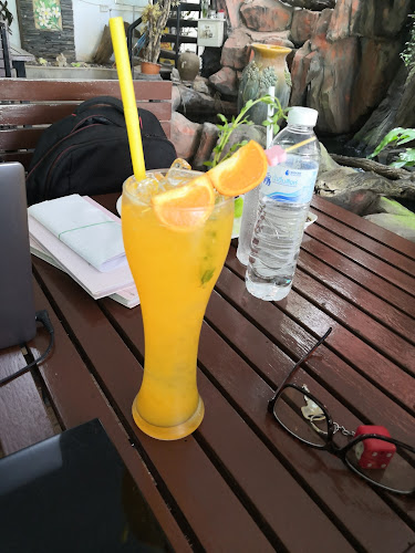 บ้านสวนคาเฟ่ แอนด์ เรสเตอรองส์ - อำเภอหาดใหญ่