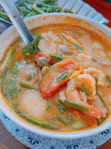 ร้านNumber.6 patong - การบริการอาหารและที่พัก