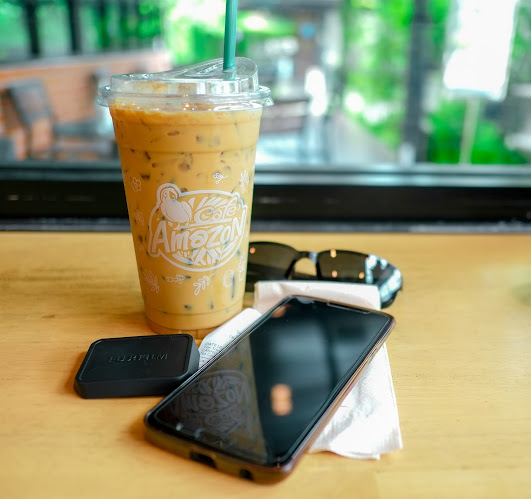Opinii despre Café Amazon ปตท. อ้อมน้อย în อำเภอกระทุ่มแบน - การบริการอาหารและที่พัก