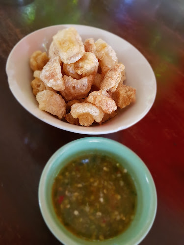 Comentarii opinii despre ร้านก๋วยเตี๋ยวเนินมะกอก