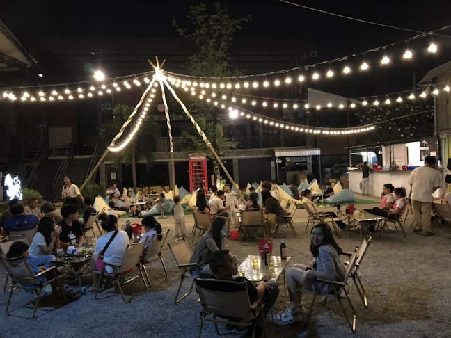 แคมป์ ปิ้ง Restrobar