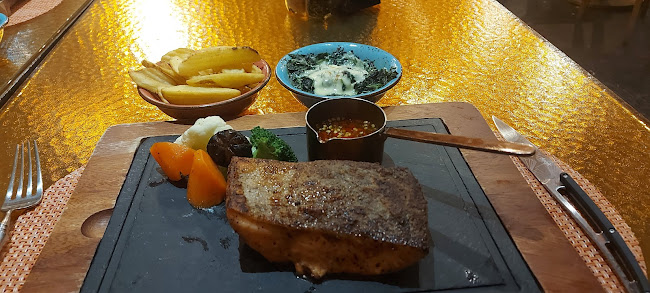 Butcher's Garden - การบริการอาหารและที่พัก