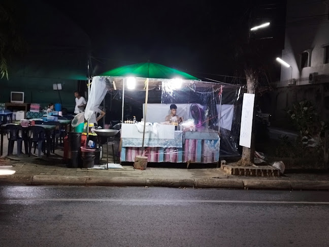 เจ้ผึ้ง ผัดไท - อำเภอเมืองนครปฐม