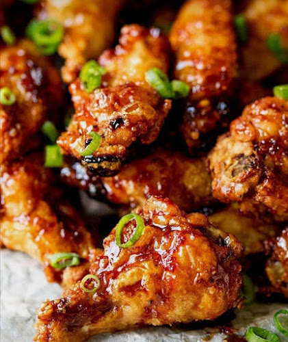 เคบับ คาเฟ่​ - การบริการอาหารและที่พัก