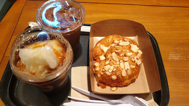 Starbucks (Central Village Outlet) - อำเภอบางพลี