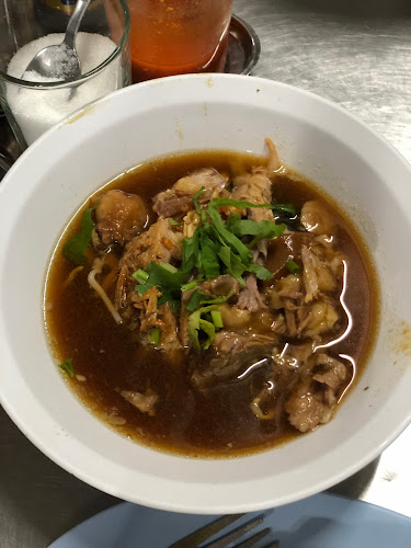 Opinii despre ร้านป้าเพ็ญขาหมู ก๋วยเตี๋ยวขาหมู สูตรดั้งเดิม în อำเภอบางละมุง - การบริการอาหารและที่พัก