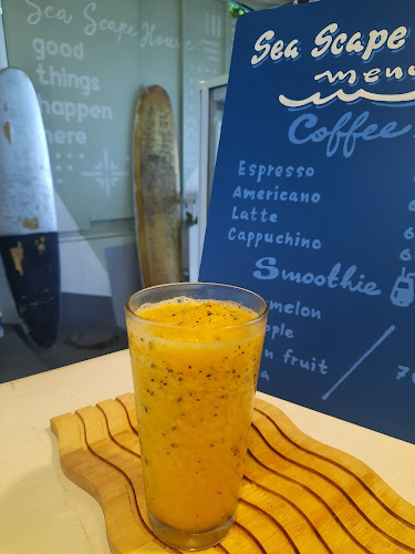 Sea Scape House Cafe' & Art - การบริการอาหารและที่พัก