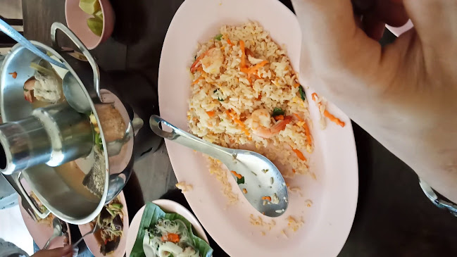 ร้านอาหารสนแก้ว ซีฟู๊ด