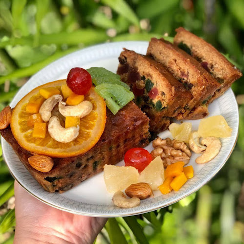 K&M Blossom Bakery - การบริการอาหารและที่พัก