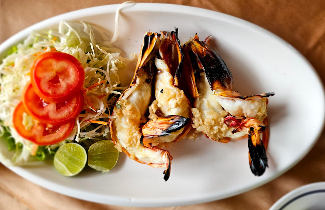 ภัตตาคารเสวย - การบริการอาหารและที่พัก