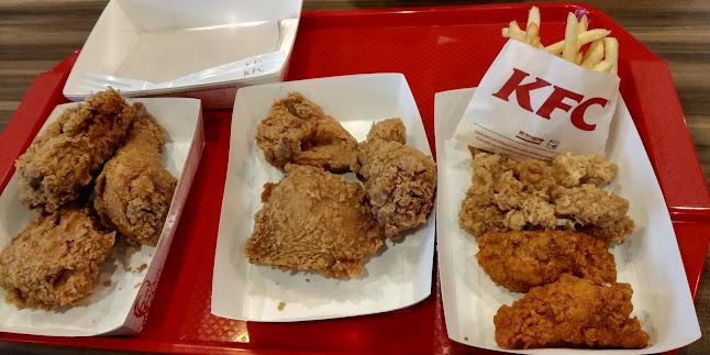 Opinii despre KFC Tops Phayao în อำเภอเมืองพะเยา - การบริการอาหารและที่พัก