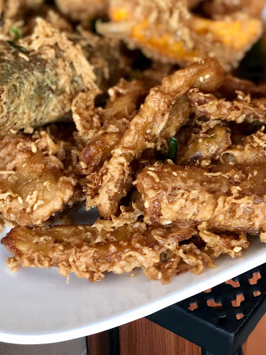 Opinii despre ป้าจุกกล้วยทอด สาขา3 în อำเภอเมืองภูเก็ต - การบริการอาหารและที่พัก