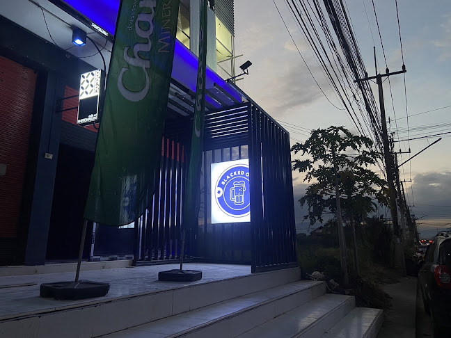 Comentarii opinii despre Blacked Out