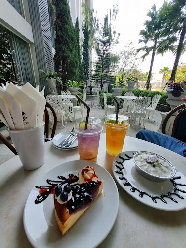 Opinii despre Thyme Bakery & Café Pattaya în อำเภอบางละมุง - การบริการอาหารและที่พัก