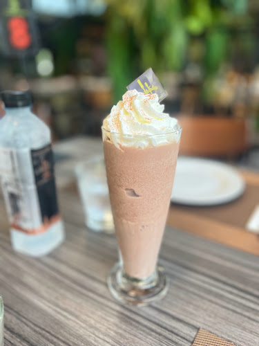 Chocolate Factory Pattaya Parking