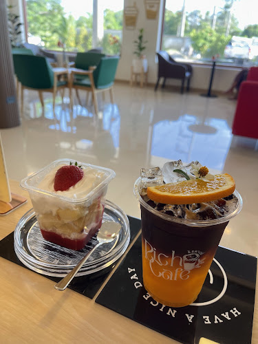 Comentarii opinii despre ริช..คาเฟ่ Rich rich