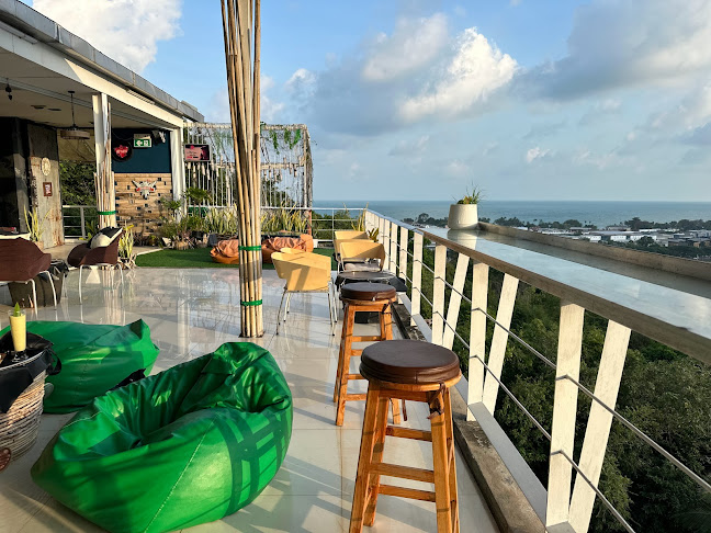 คาเฟ่ เดอะ ฮิลล์