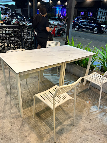 Ice Frost Dessert cafe - Bingsu - การบริการอาหารและที่พัก