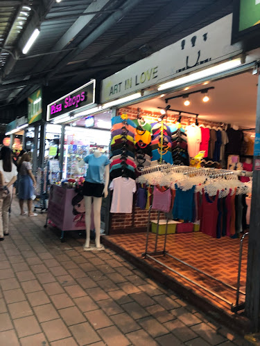 ตลาดกรีนเวย์ ไนท์มาร์เก็ต