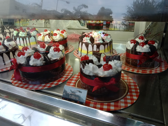 Opinii despre A CAKE (อ่ะ..เค้ก)-เค้กวันเกิด în อำเภอธัญบุรี - การบริการอาหารและที่พัก