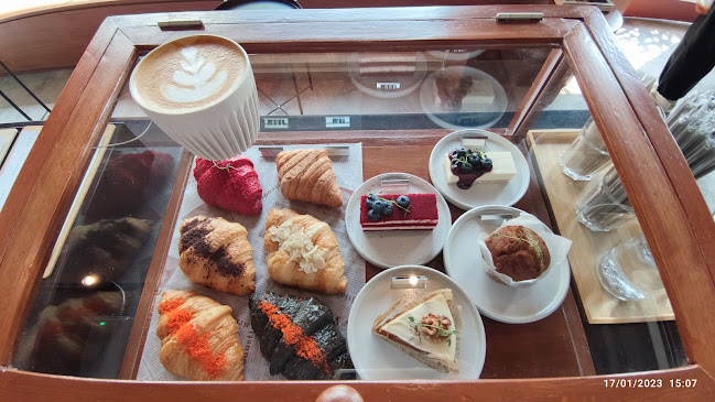 WABISABI coffee space - การบริการอาหารและที่พัก