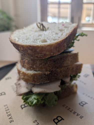Opinii despre BARTELS Blue Tree - Sourdough Sandwiches & Juicery în อำเภอถลาง - การบริการอาหารและที่พัก