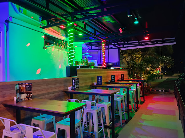 99 Bar&Restaurant - การบริการอาหารและที่พัก