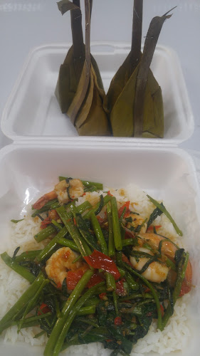 Opinii despre ร้านอาหารตามสั่ง เจ๊แหมม่มในนิคมแหลมฉบัง în อำเภอศรีราชา - การบริการอาหารและที่พัก