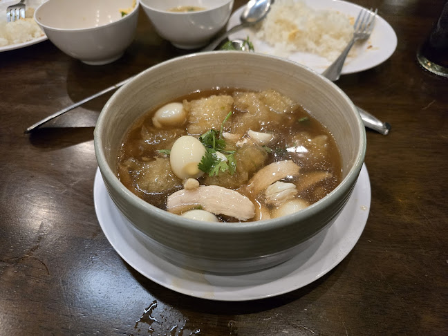 671/3 ถ.เพชรเกษม ตำบลห้วยจรเข้ เมือง นครปฐม 73000