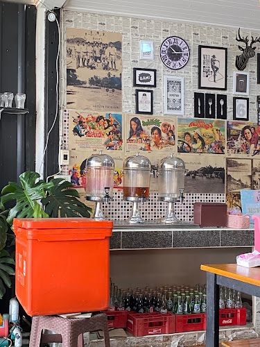 ตาตั๊ม ก๋วยเตี๋ยวโบราณน้ำแดง