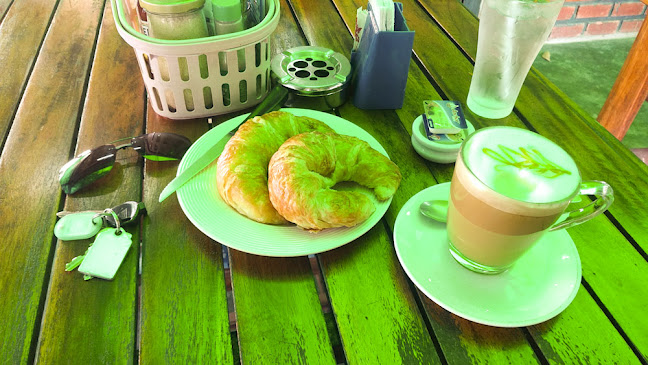 Q8Q8+2W3 4233 ตำบล ราไวย์ อำเภอเมืองภูเก็ต ภูเก็ต 83100