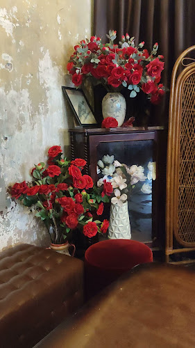 ไฟโฟ โอลด์ทาวน์ คาเฟ่ แอนด์ ฟลอรัล - การบริการอาหารและที่พัก