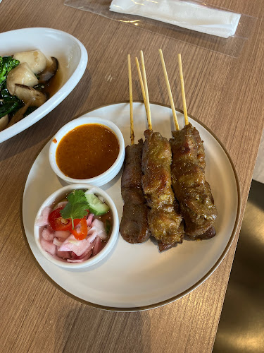 ชวนคิทเช่น เมืองทองธานี - การบริการอาหารและที่พัก