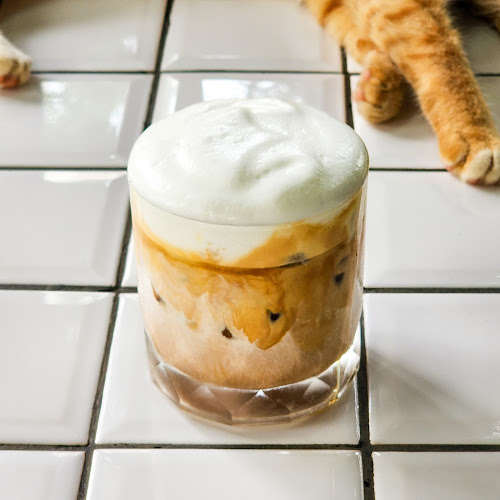 A Slow Bar : Just Another Coffee - อำเภอเกาะสมุย