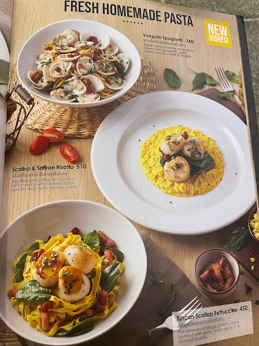 Wine Connection BZenter Rawai - การบริการอาหารและที่พัก