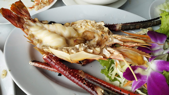 River Wine Restaurant&Karaoke