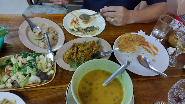 ครัวขุนแผน คลองเรียน 2, หาดใหญ่ - การบริการอาหารและที่พัก